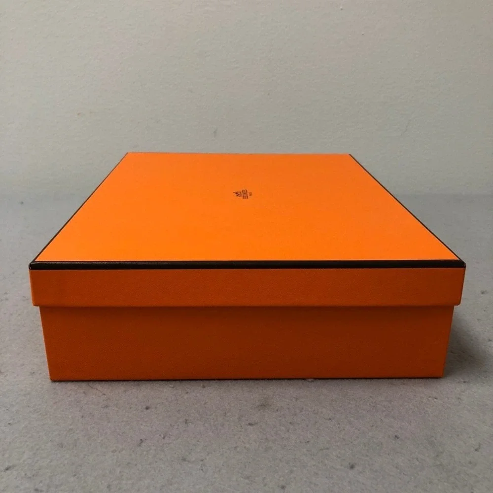 Hermes orange storage